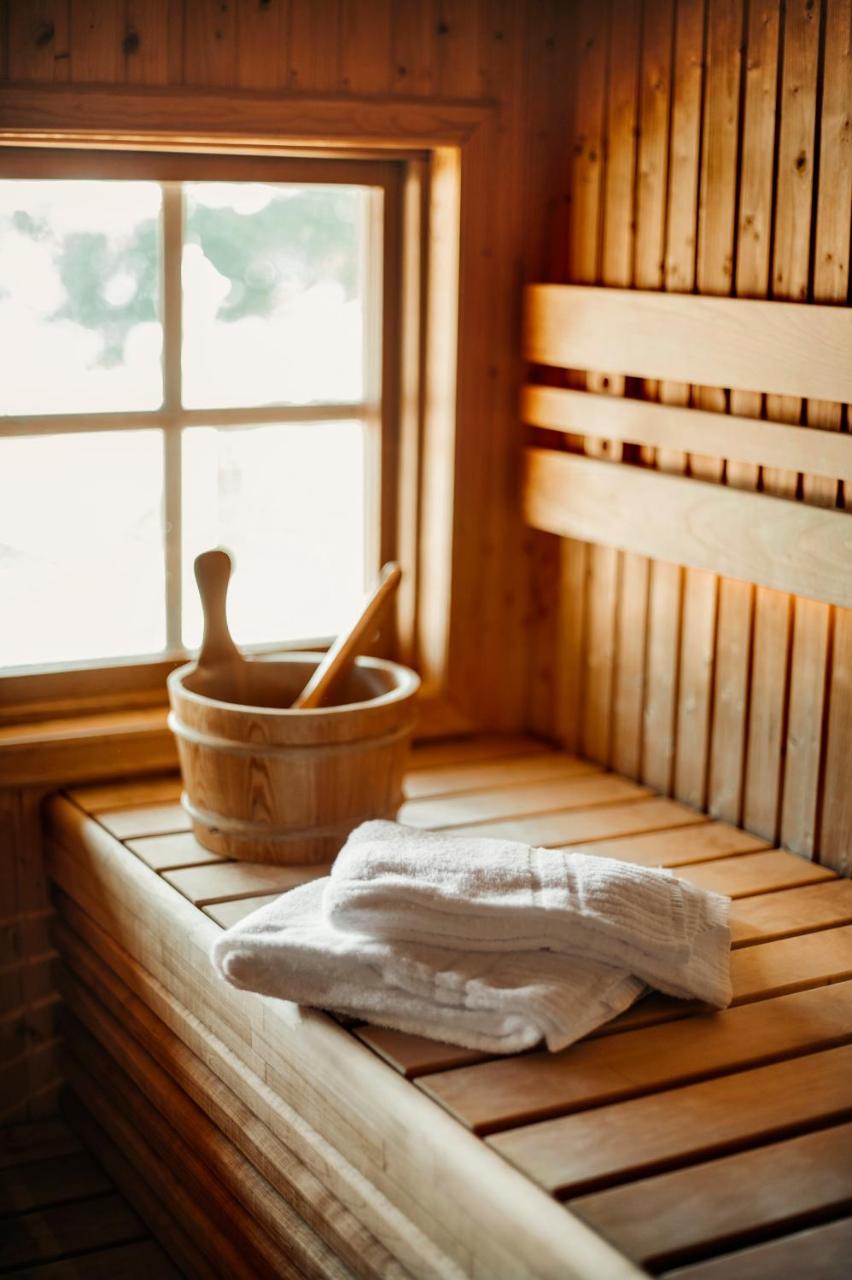 Doemle Herrgard Spa & Resort Deje Bagian luar foto